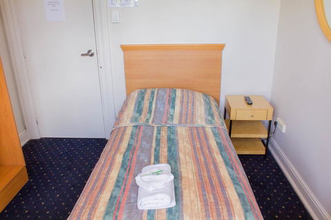 Gardners Inn Hotel - New Castle Holiday 42