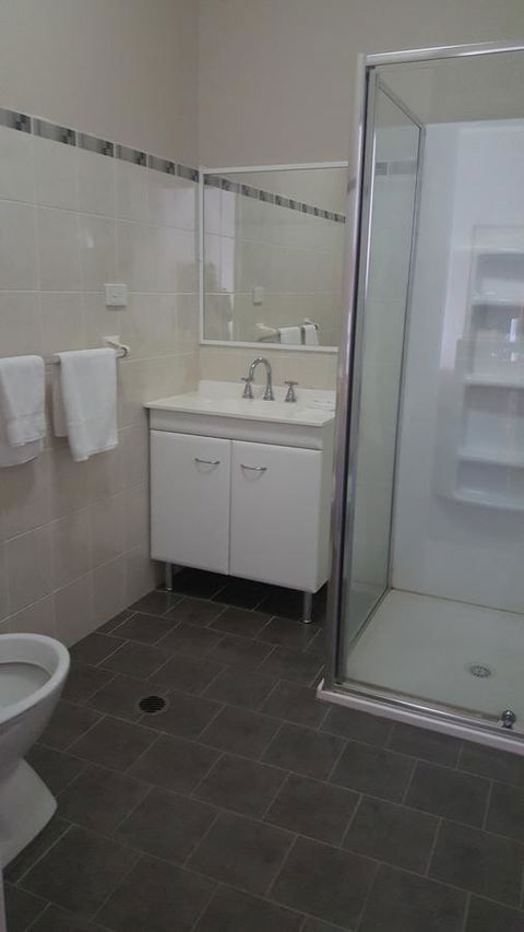 Gardners Inn Hotel - New Castle Holiday 43