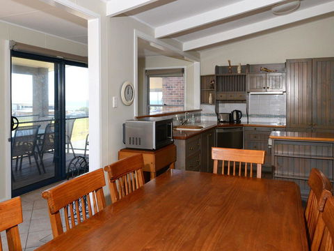 2 Cliff Road - New Castle Holiday 5