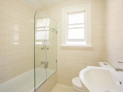 The Rocksberry - New Castle Holiday 14