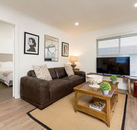 Sleeping in Style - Central  Sophisticated - New Castle Holiday