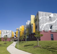 Western Sydney University Village - Penrith - New Castle Holiday