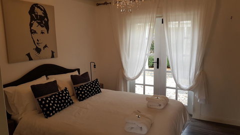 Bowral Escape - New Castle Holiday 11