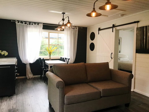 Bowral Escape - New Castle Holiday 8