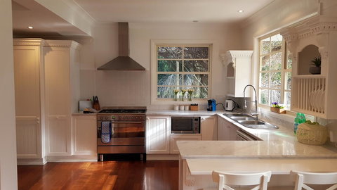 Bowral Escape - New Castle Holiday 6