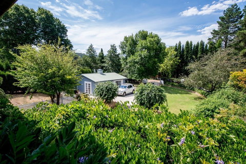 Bowral Escape - New Castle Holiday 25