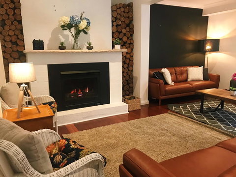 Bowral Escape - New Castle Holiday 15