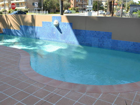 Millennium 102 With Pool In Complex - New Castle Holiday 2