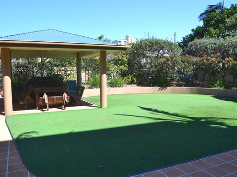 Millennium 102 With Pool In Complex - New Castle Holiday 8