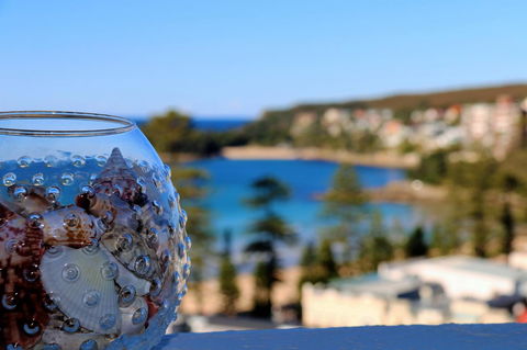Relaxed Beachside Living - New Castle Holiday 7