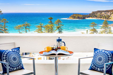 Relaxed Beachside Living - New Castle Holiday 1