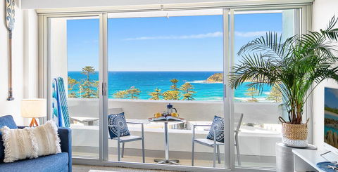 Relaxed Beachside Living - New Castle Holiday 0