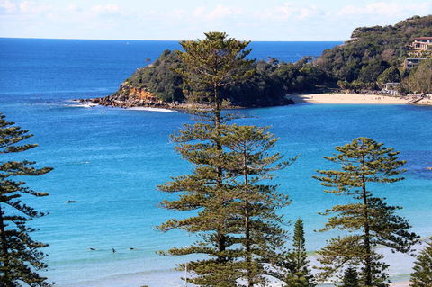 Relaxed Beachside Living - New Castle Holiday 10