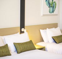 Nightcap at Hume Hotel - New Castle Holiday