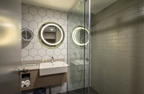 Crowne Plaza Alice Springs Lasseters, An IHG Hotel - New Castle Holiday 29