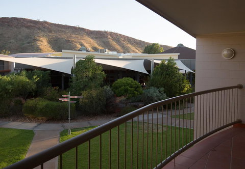 Crowne Plaza Alice Springs Lasseters, An IHG Hotel - New Castle Holiday 18