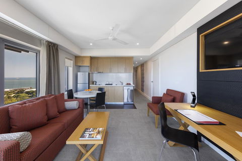 Oaks Darwin Elan Hotel - New Castle Holiday 17