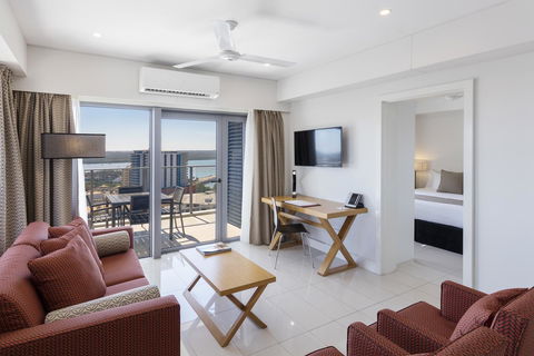 Oaks Darwin Elan Hotel - New Castle Holiday 12