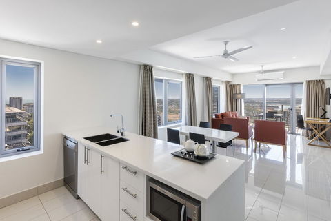 Oaks Darwin Elan Hotel - New Castle Holiday 3
