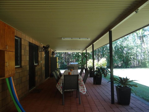 DARWIN'S SHADY ACRES RETREAT - New Castle Holiday 6