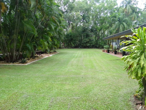 DARWIN'S SHADY ACRES RETREAT - New Castle Holiday 8