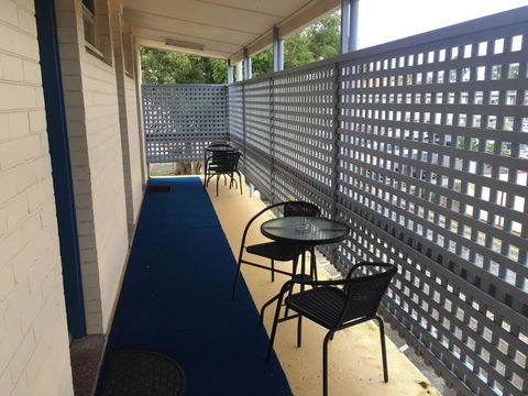 Golden Sands Motor Inn - New Castle Holiday 17