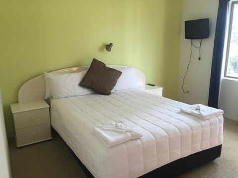 Golden Sands Motor Inn - New Castle Holiday 2