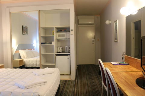 Golden Sands Motor Inn - New Castle Holiday 4