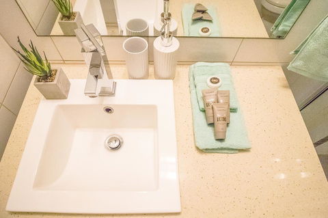 ZEN QUEST - The NOMADS PAD Near Nightcliff Markets & Sunset Foreshore - New Castle Holiday 20