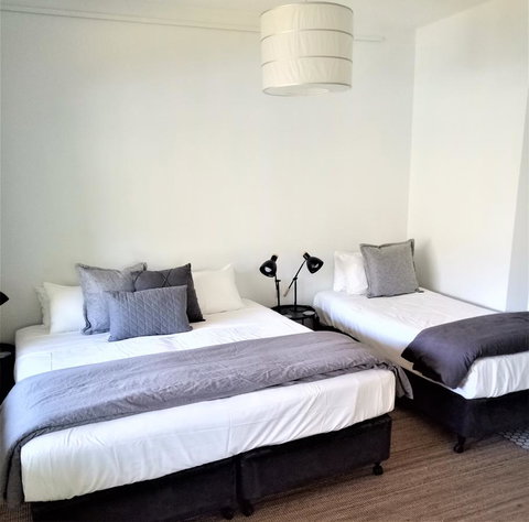 Arafura Blue - New Castle Holiday 12