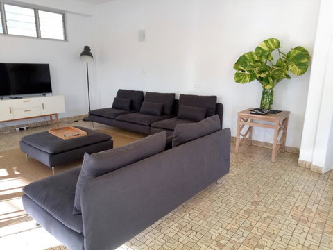 Arafura Blue - New Castle Holiday 1