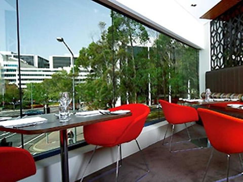 Novotel Canberra - New Castle Holiday 14