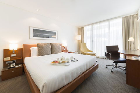 Novotel Canberra - New Castle Holiday 7