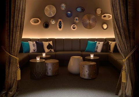 QT Canberra - New Castle Holiday 13