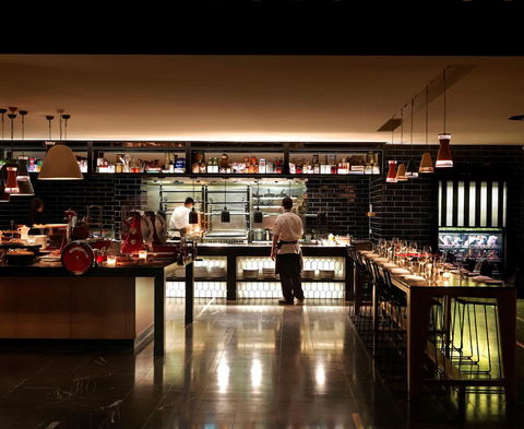 QT Canberra - New Castle Holiday 10