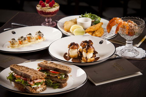 QT Canberra - New Castle Holiday 31