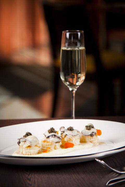 QT Canberra - New Castle Holiday 30