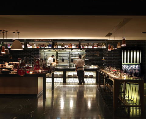 QT Canberra - New Castle Holiday 6