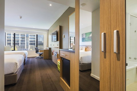 Crowne Plaza Canberra, An IHG Hotel - New Castle Holiday 23
