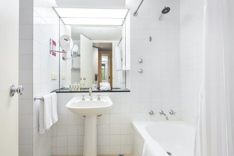 Crowne Plaza Canberra, An IHG Hotel - New Castle Holiday 26