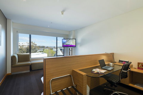 Crowne Plaza Canberra, An IHG Hotel - New Castle Holiday 15