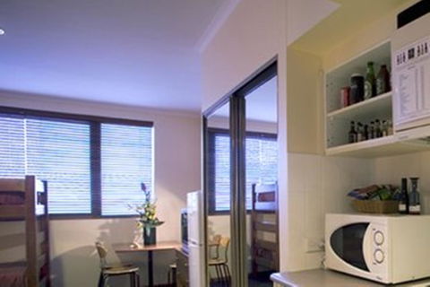 Madison Capital Executive Apartments - New Castle Holiday 3