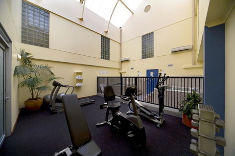 Madison Capital Executive Apartments - New Castle Holiday 6