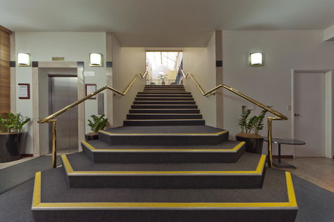 Madison Capital Executive Apartments - New Castle Holiday 9