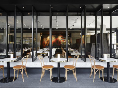 Burbury Hotel - New Castle Holiday 18