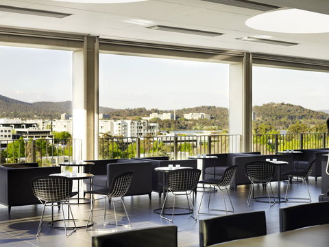 Burbury Hotel - New Castle Holiday 9