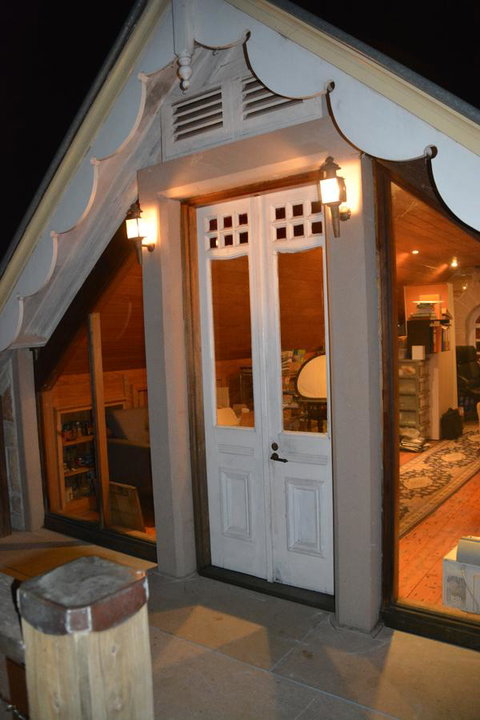 Garden Room - New Castle Holiday 7