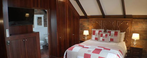 Bon Accord - New Castle Holiday 1