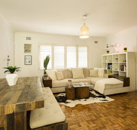 Bondi Beachside Apartment - New Castle Holiday