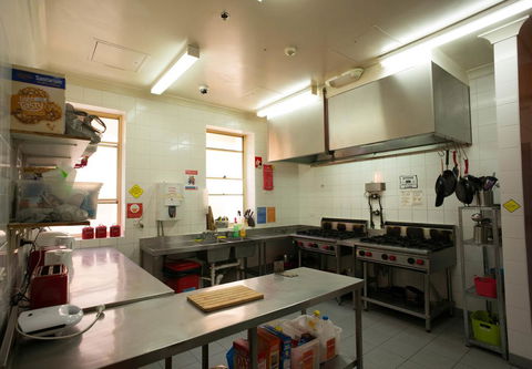 Bondi Beachside Inn - New Castle Holiday 2